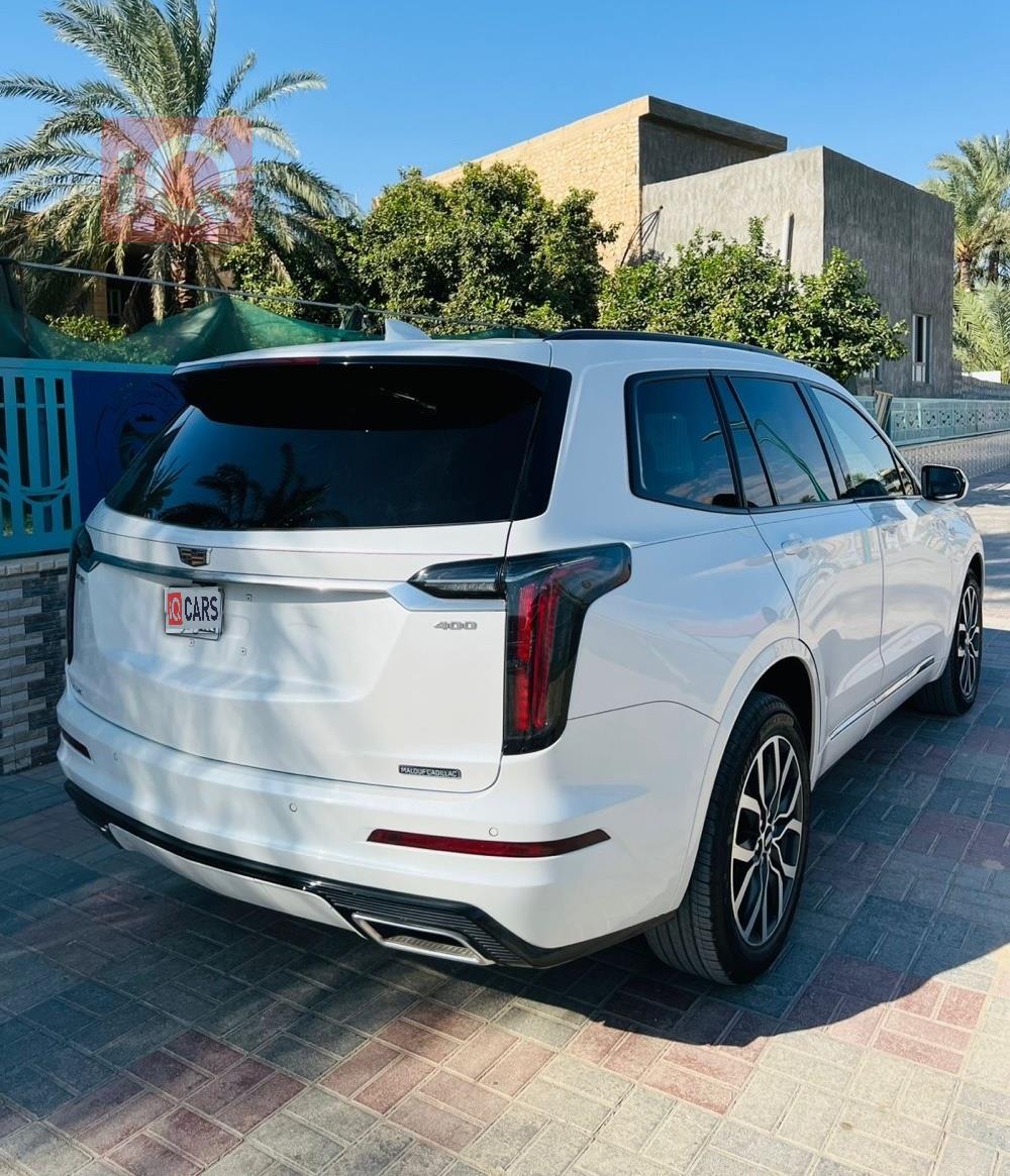 كاديلاك XT6